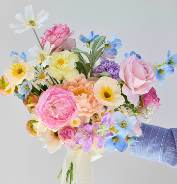 Melanie Bouquet - Soft Pinks, Peach, Lilac, Blues & Pastels