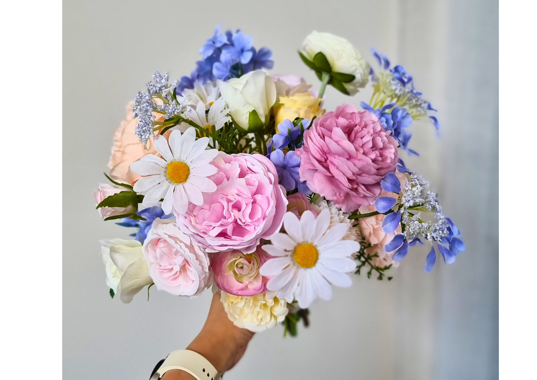 Erika Bouquet - Colorful Garden Flowers