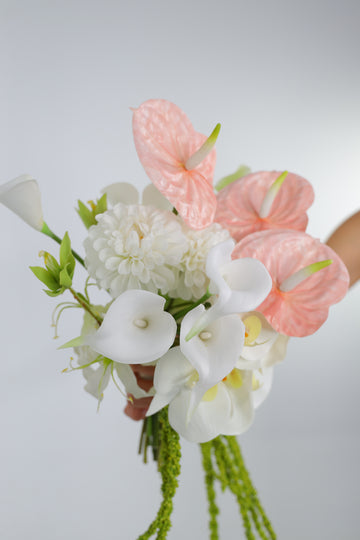 Laura Bouquet - White and Blush Pink Sculptural Flowers